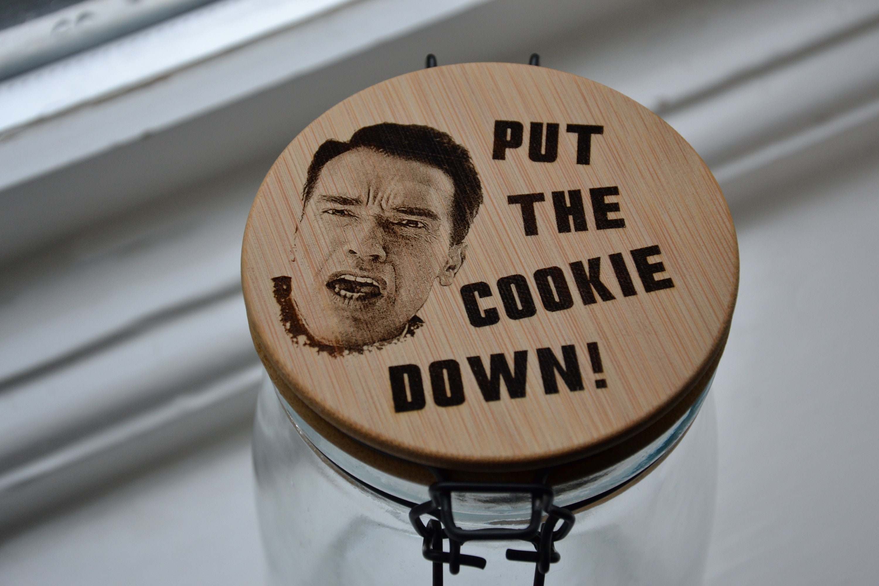 クッキーを置け！ - ジングル・オール・ザ・ウェイ風クッキージャー