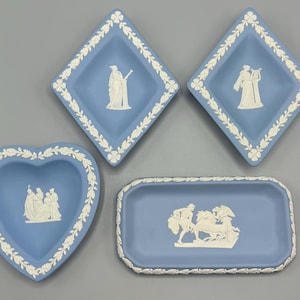 Wedgwood - Blue Jasperware - 4 x Dishes - Excellent Condition