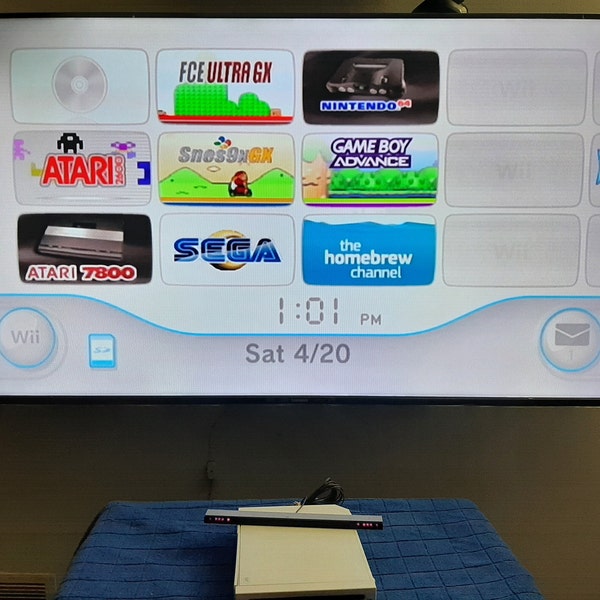 Modded Wii Console with New Laser Lens over 5,000 games READ DESCRIPTION