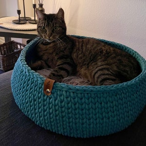 Crocheted cotton cat bed - round cat basket - pet bed for cats and small dogs - handmade, washable