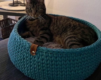Katzenbett gehäkelt aus Baumwolle - runder Katzenkorb - Haustierbett für Katzen und kleine Hunde - handgemacht, waschbar