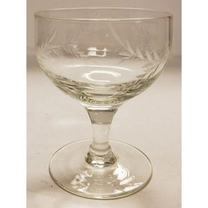 Cocktail Glass with Leaves Pattern  Clear Glass, Etched VTG