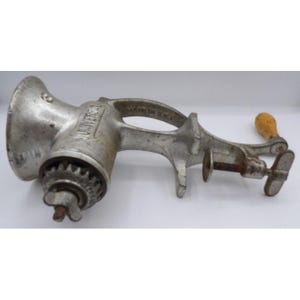 Universal Meat Grinder #3 One Blade Kitchen Vintage