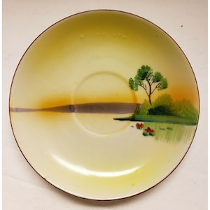 Vintage, Porzellan Untertasse, handgemalter Sonnenuntergang, gelb, Chikaramachi, G (C78)