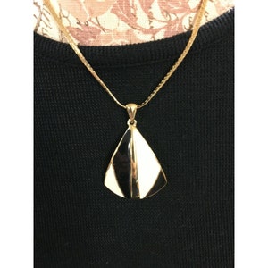 Trifari Triangular Pendant/ Necklace 16 in. Long Gold Tone Chain w box