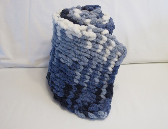 Faded Blues Blanket Yarn