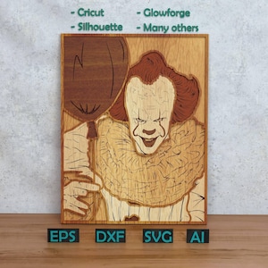 Puede incluir: Obra de arte de madera en capas que representa a un payaso con cabello rojo y un cuello con volantes, sosteniendo un globo. La obra de arte incluye el texto "- Cricut - Silhouette - Glowforge - Many others" y "EPS DXF SVG AI".