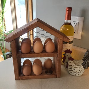 Farmhouse chicken egg holder holds 12 large chicken eggs