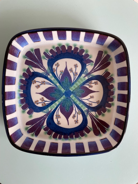 ロイヤルコペンハーゲン ヴィンテージトレイ – 手描き陶器 – モデル