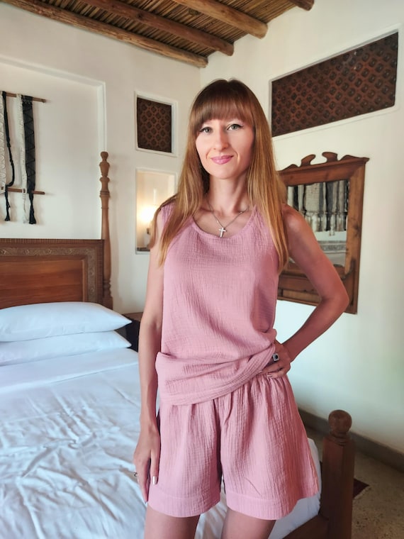 Pyjama van mousseline, set van katoenen top en korte broek