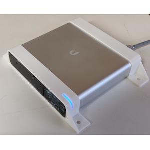 Secure Wall Mount Holder for Ubiquiti Unifi Cloud Key Gen2 Plus 3D Printed