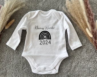 Baby Body "Kleines Wunder 2024" - Schwangerschaft verkünden - Schwangerschaft - Baby - Geschenkideen, Geburt, Geburtsgeschenk