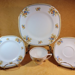 Antique 1920's John Maddock & Sons, Royal Cameronian Dinnerware, Luncheon Plate, Bread and Butter Plate, Flat Cup, Saucer. Set of 4 Pieces