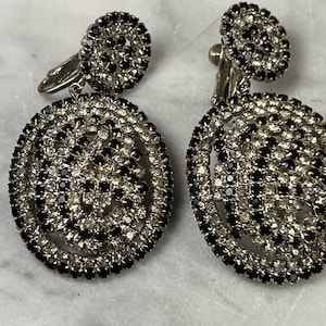 Stunning Vintage VENDOME Formal Clip on Adjustable Earring Large