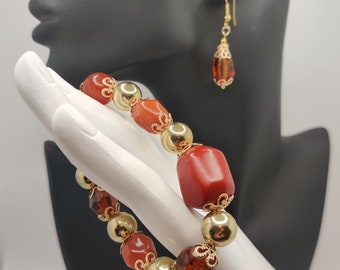 Beautiful Fall Beads Bracelet and earrings with golden filigree caps.  Autumn Jewelry.Fashion Jewelry. Holiday season. Valentine's day