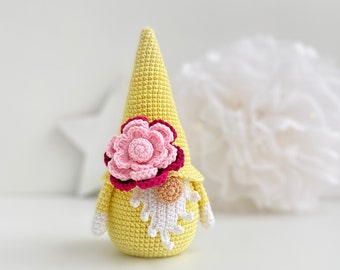 Garden gnome crochet pattern, Spring flower gnome for Mothers Day, Birhday gift, easy pdf pattern