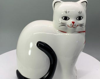 Vintage Ceramic Cat Bank White Black Red Taiwan Artistic Gifts Coin Bank