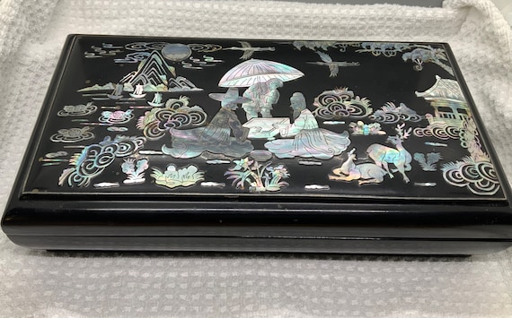 Coffret Le petit Larousse des cigares 葉巻 Antique Japanese Cigarette Puzzle Box With Beautiful Inlay