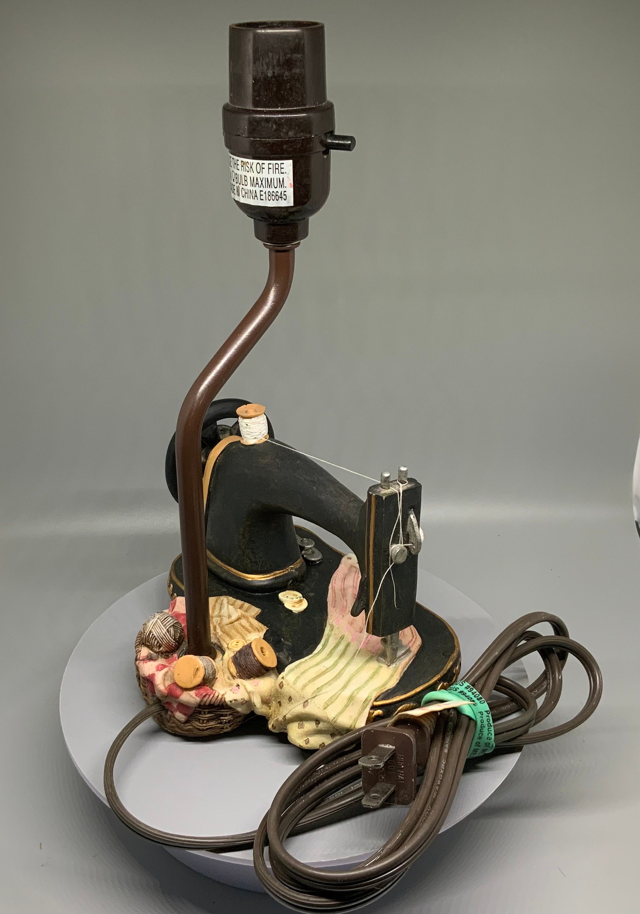 Old Fashioned Sewing Machine Table Lamp Etsy