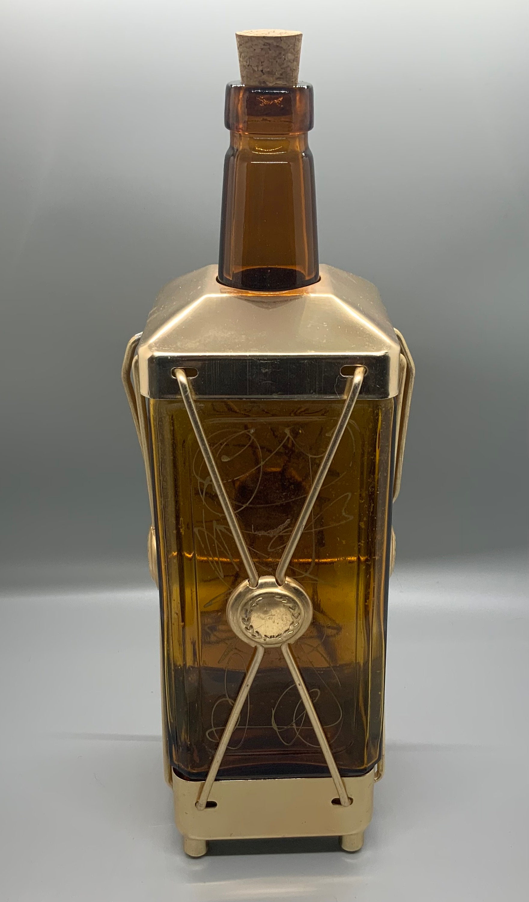 Cocktail Time1950年代ミュージカル・デキャンタ、オルゴール酒瓶 Vintage Swiss Liquor Decanter Music Box - Etsy