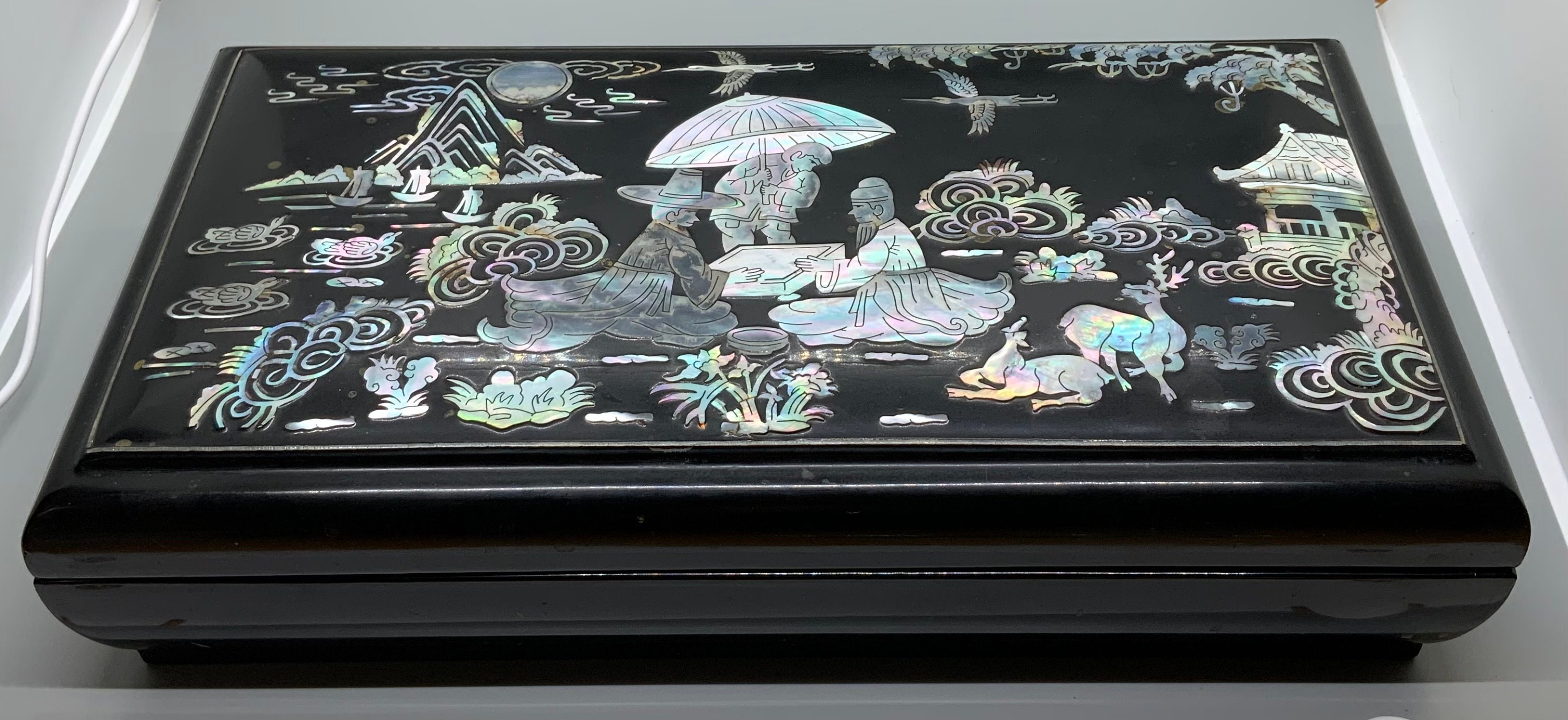 Coffret Le petit Larousse des cigares 葉巻 Antique Japanese Cigarette Puzzle Box With Beautiful Inlay