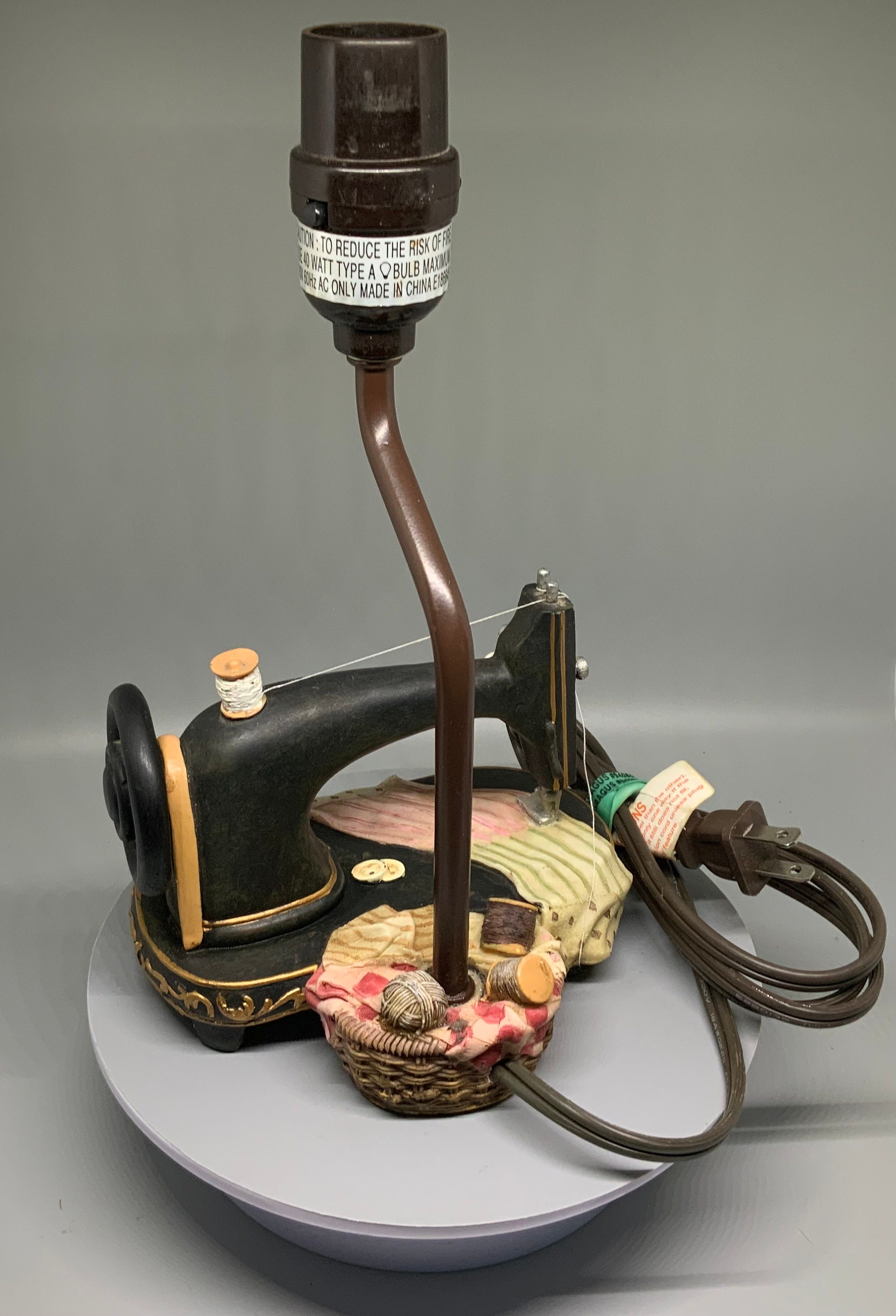 Old Fashioned Sewing Machine Table Lamp Etsy