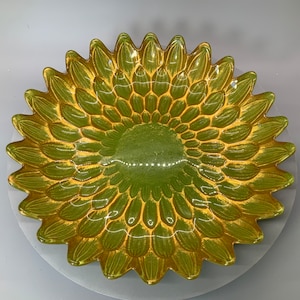 Vintage Yellow-Green Sunflower Low Profile Bowl