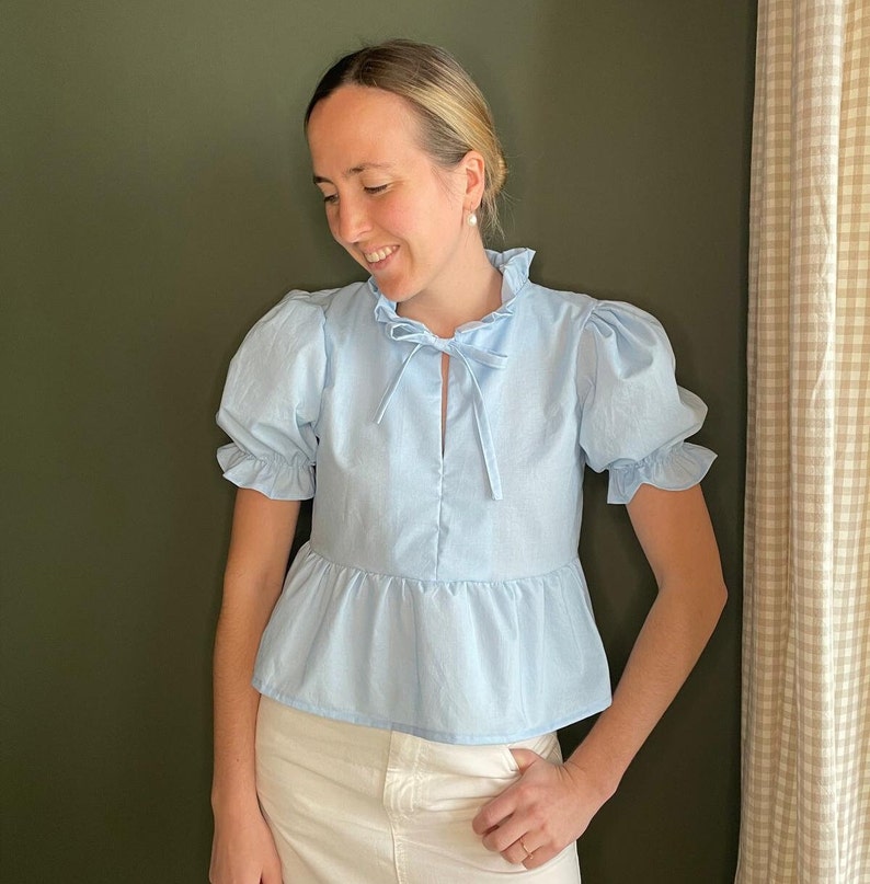 Ruffled Tie Front Stretch Fabric Long Sleeve Top