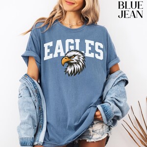 Camiseta con la mascota de los Eagles, camiseta retro de los Eagles de Comfort Colors®, regalo para aficionados de los Eagles, camiseta con la mascota de la escuela Eagles, camiseta con la mascota del equipo de fútbol americano Eagles imagen 6