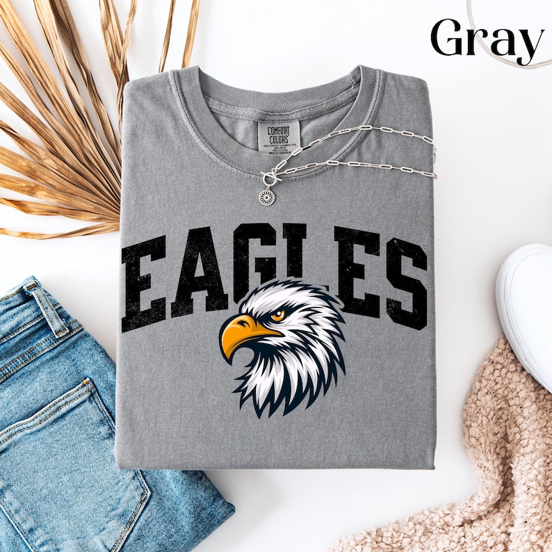 Camiseta con la mascota de los Eagles, camiseta retro de los Eagles de Comfort Colors®, regalo para aficionados de los Eagles, camiseta con la mascota de la escuela Eagles, camiseta con la mascota del equipo de fútbol americano Eagles imagen 9