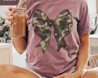 Coquette Camo Shirt, Comfort Colors® Camouflage Bow Shirt, Hunting Wife Tee, Old School Camo Bow, Trendy Fall Tee for Women