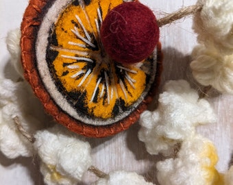 Orange, Popcorn and Cranberry Garland