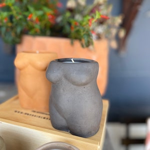 Weibliche Körperkerze, Geschenk für sie, Geschenk für ihn, Sojawachskerze, Betonkerze, Wohnkultur, Boho-Dekor