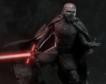 以下が含まれることがあります： スター・ウォーズ・フランチャイズのキャラクターの黒と赤のアクションフィギュアで、赤いライトセーバーを持っています。フィギュアは、片足を上げて、もう片方の足をプラットフォームに置いたダイナミックなポーズをとっています。フィギュアは、赤いバイザーと黒いケープが付いた黒いヘルメットをかぶっています。