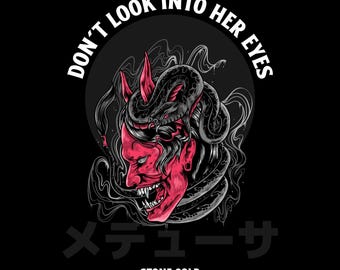 Japanisches Horror T-Shirt mit einem teuflischen Charakter mit Schlangen in seinem Kopf, die ausschreie!