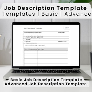 Peut inclure: Un ordinateur portable affichant un modèle de description de poste à l'écran. Le modèle est divisé en sections pour le département, l'emplacement, les informations sur l'employé, le titre du poste, l'objectif du rôle et les domaines de responsabilité. Le texte "Modèle de description de poste" est affiché en haut de l'écran. Le texte "2 modèles | Basique | Avancé" est affiché sous le titre.