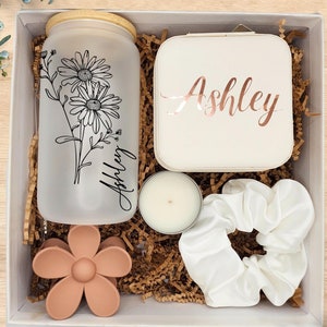 Verwöhnen Geburtstag Geschenkbox Alles Gute zum Geburtstag Bester Freund Geschenkbox BFF Urlaub Freundschaft Geschenkkorb Geburtsblume Personalisierte Glastasse Name Her