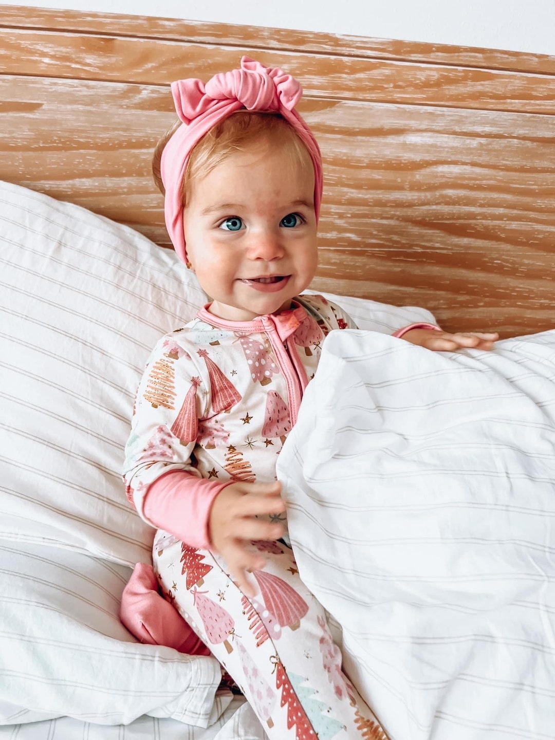 Pink Christmas Bamboo Zipper Romper,soft Bamboo Toddler and Baby Romper