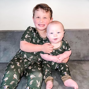 Mallard Madness bamboo two piece short sleeve/pant set