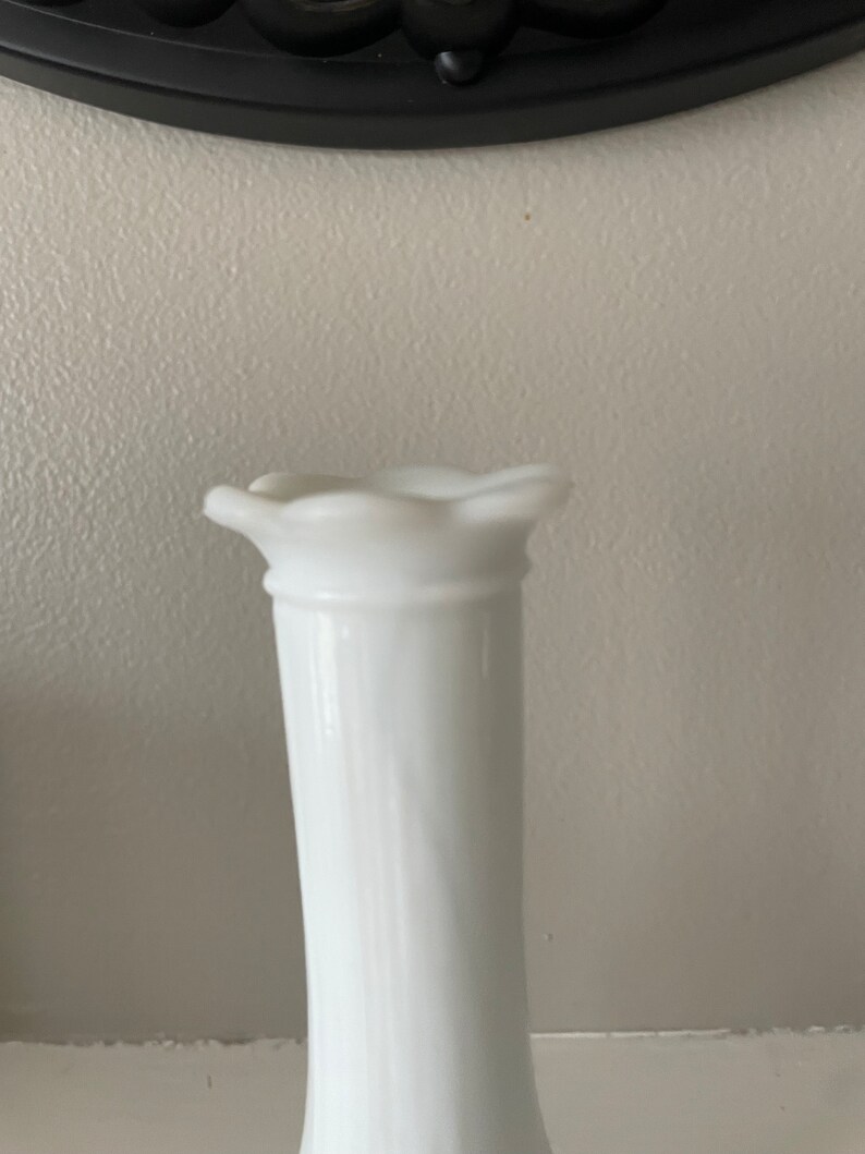 Vintage Randall Milk Glass Bud Vase, Ribbed, Ruffled Petal Rim Etsy