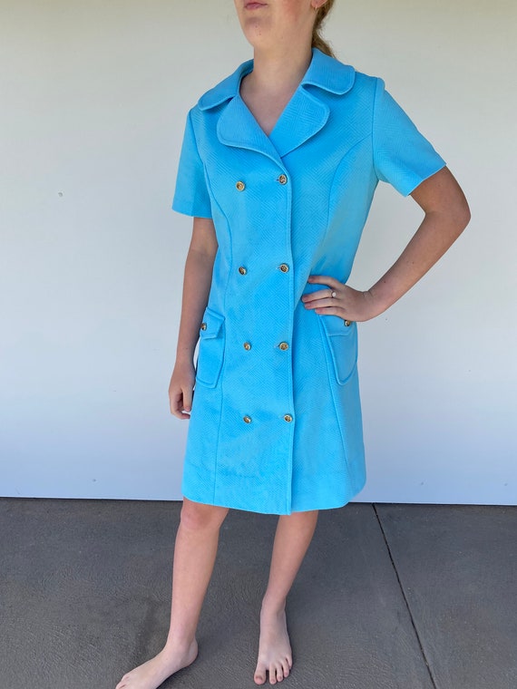 60s  pretty baby blue collared dress with cute bu… - image 2