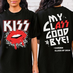 Koszulka klasy 2024 Senior Shirt Kiss My Class Goodbye Class Graduation End of School Shirt Koszulka na zamówienie Graduation Squad Senior 2024 Shirt VSCO Shirt