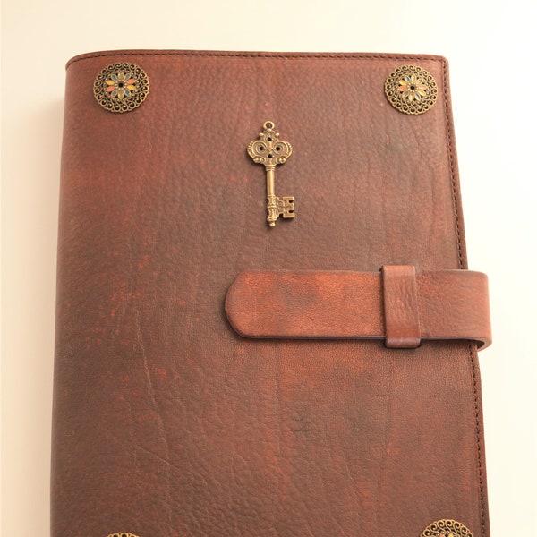 Handmade Italian Leather Journal, Steampunk-inspired Diary, Sketchbook, Notebook, Book, Steampunk Key ornament