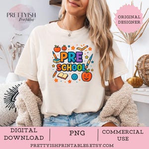 Camiseta de professora de pré-escola PNG, Camiseta de professora de creche, PNG digital de provedor de creche, PNG de letras coloridas de creche, Educador de primeira infância