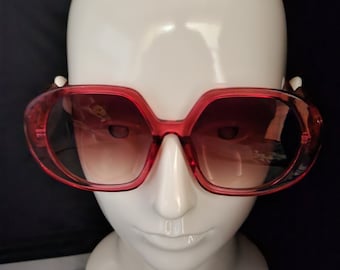 Vintage Red sunglasses
