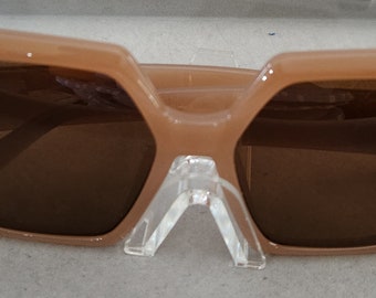 Light brown vintage sunglasses