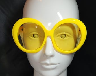 Yellow Oversized Sunglasses: Summer UV400 Protection