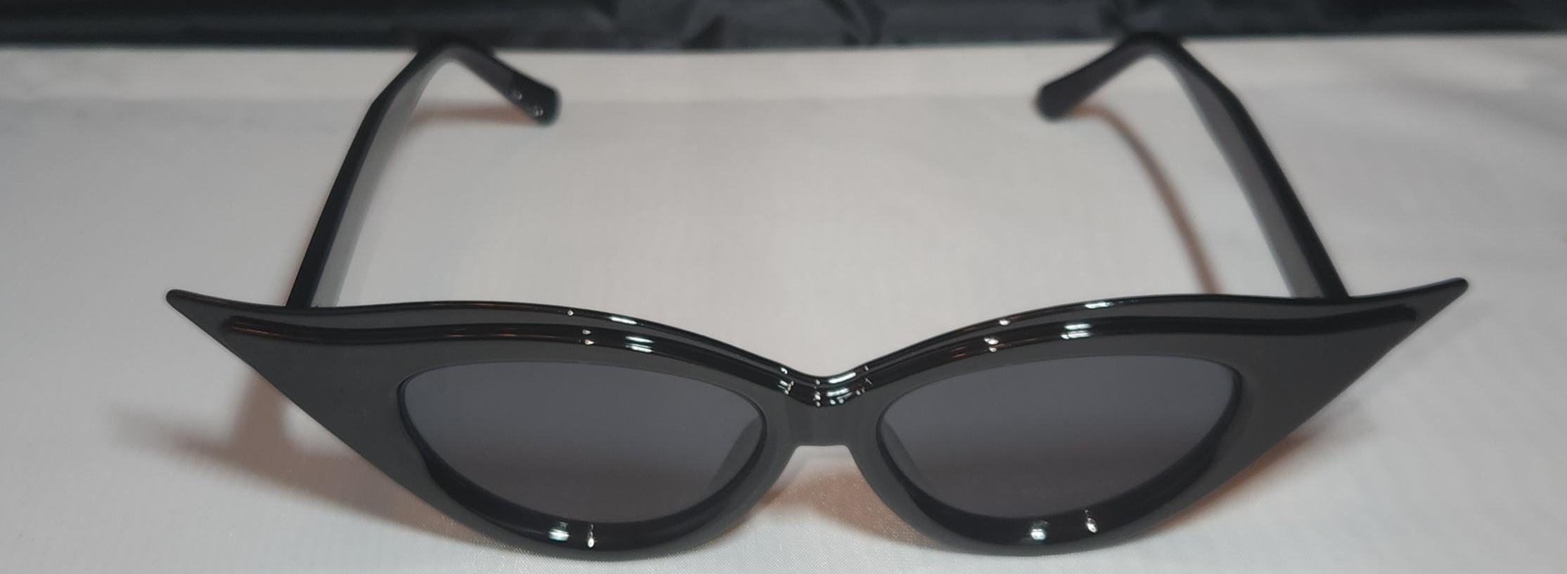 ブラックキャットアイサングラス - Etsy 日本