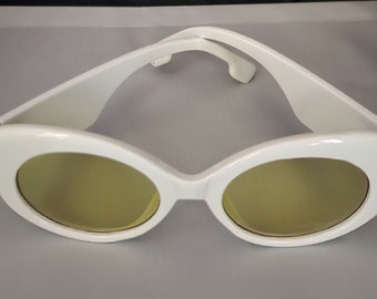 White Retro sunglasses