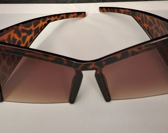 Leapord square sunglasses